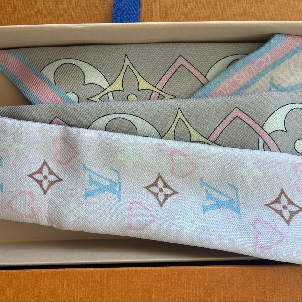 Louis Vuitton My True LV Bandeau - Picture 3 of 3